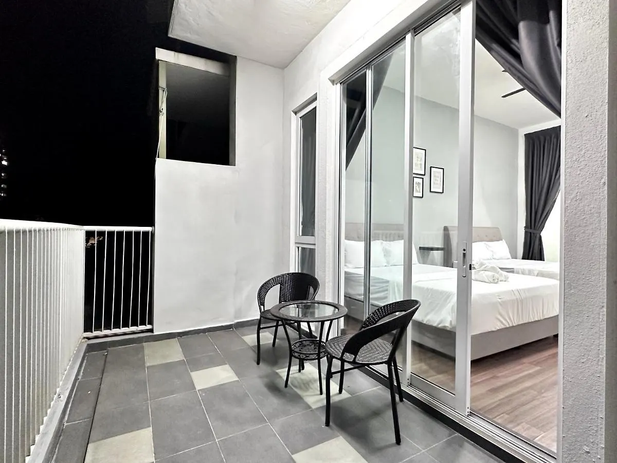 Queen'S Villa For 28Pax @Central Of Penang Jelutong 0*,  Malaysia