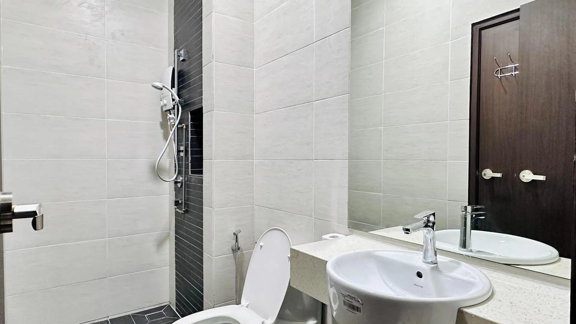 Queen'S Villa For 28Pax @Central Of Penang Jelutong